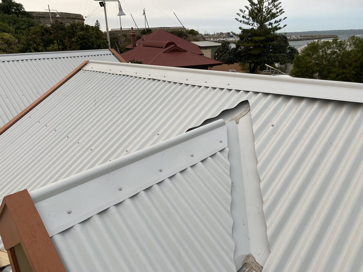 Corrugated tin roof installation