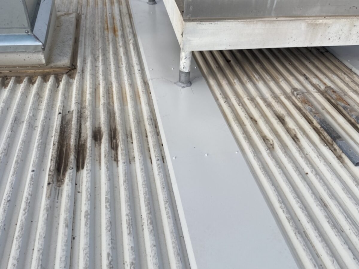 Box gutter and flashing detail
